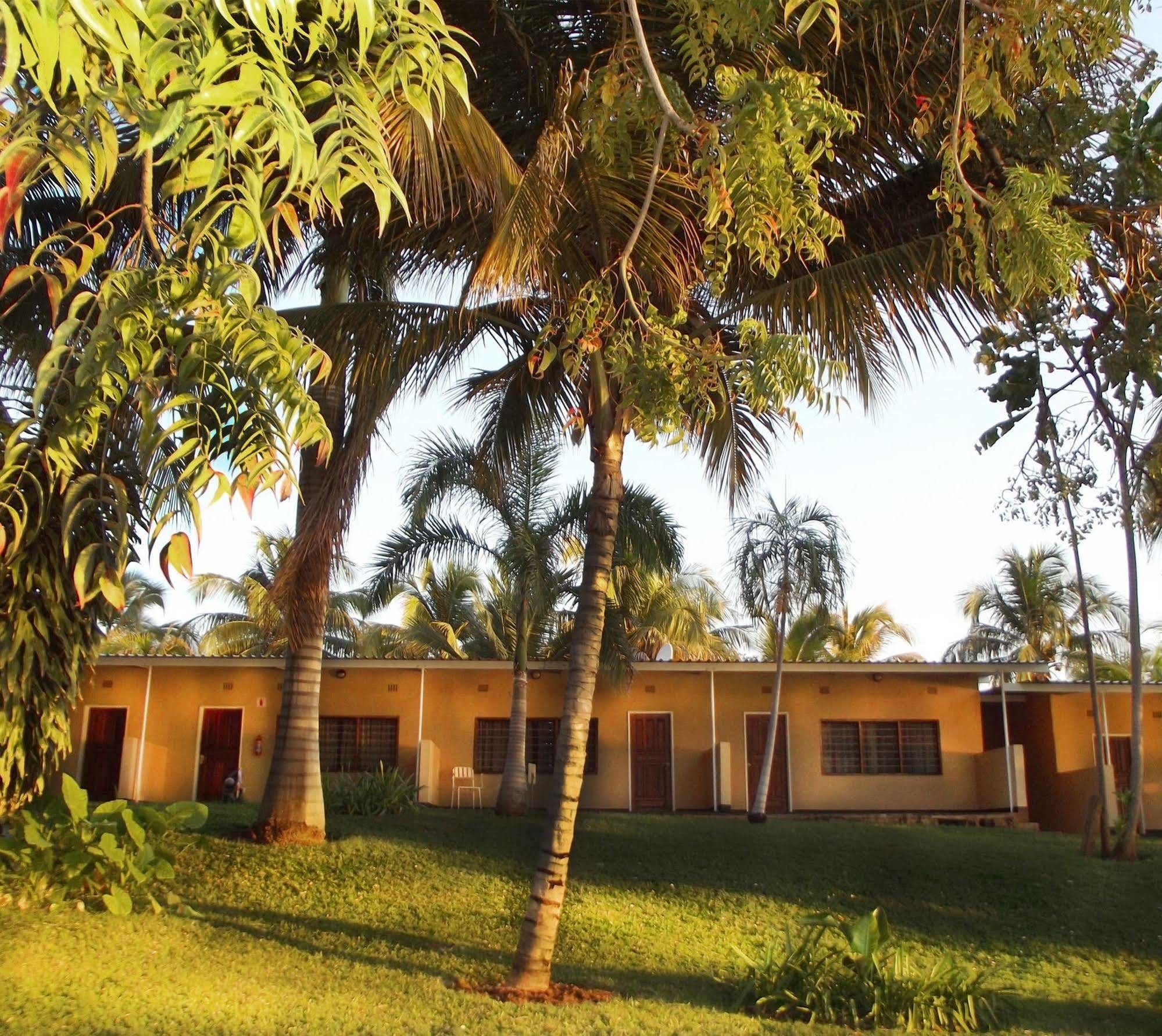 סיאבונגה Lake Safari Lodge מראה חיצוני תמונה